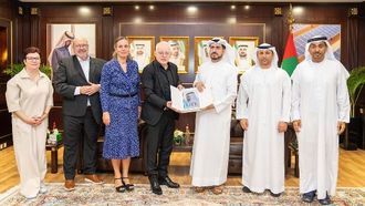 ديوا سارلاند توسع التعاون في مجال الطاقة النظيفة