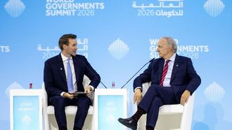 راي داليو يتحدث عن التاريخ والديون والتعليم