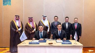 أطلقت المملكة العربية السعودية وسنغافورة خطاً مباشراً يربط الرياض بشانكي