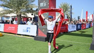 تغلب شومبورغ وكريستنسن على فريق سير بني ياس إيليت