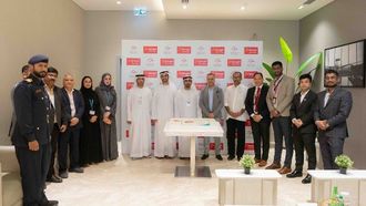 تربط شركة سبايس جيت بين أحمد آباد والشارقة