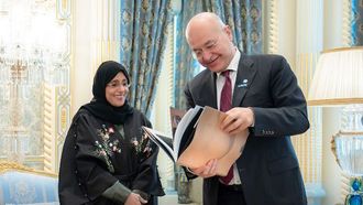 المفوضية السامية للأمم المتحدة لشؤون اللاجئين في الشارقة تناقش التعاون الدولي في مجال المساعدات