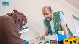 تمكّن منظمة KSRelief النساء في جميع أنحاء العالم من خلال 1244 مشروعًا