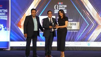 Prof. Tapan Nayak Wins Academic Leadership Award