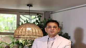 Sandiip Kapur~~s Vastu-Inspired Comedy Journey