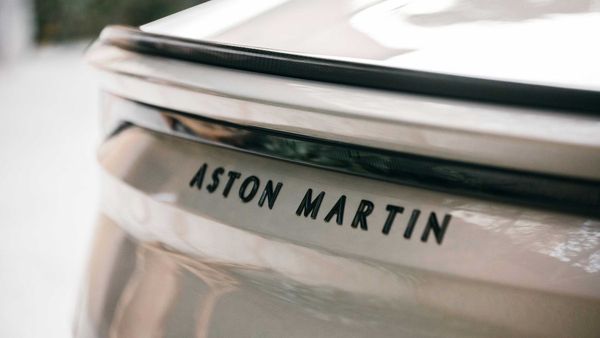  تأجيل إطلاق سيارة أستون مارتن الكهربائية إلى عام 2026