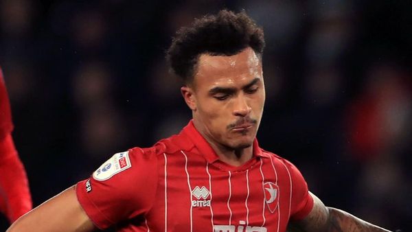 Bonds' Brace Leads Cheltenham to Win