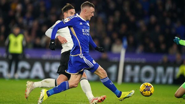 Vardy Shines in Leicester Victory