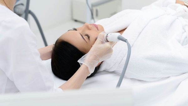 OLAY s New Cosmetic Science Course