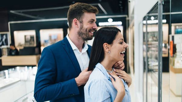 Smart Gold Buying Tips in Dubai