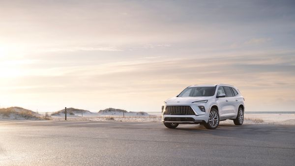 2025 Buick Enclave: Luxury & Tech