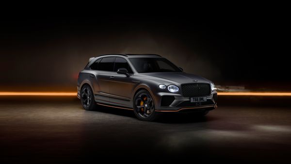 New Bentley Bentayga S: Dark Luxury