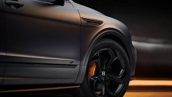 New Bentley Bentayga S: Dark Luxury