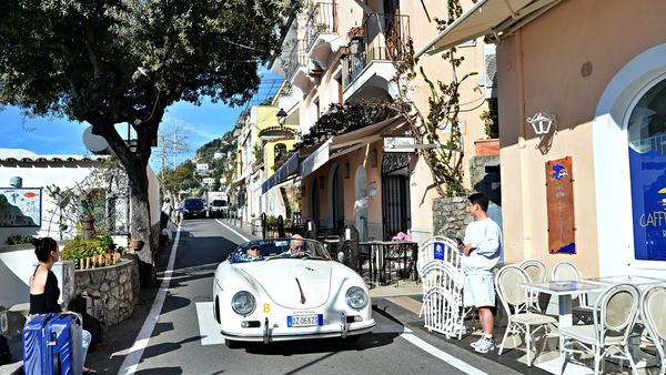 1000 Miglia 2024: Sorrento's Classic Car Charm