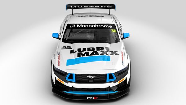 Mustang GT4 Debuts in Australia Mustang GT4 Debuts in Australia