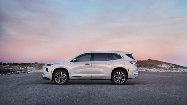 2025 Buick Enclave: Luxury & Tech