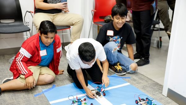 Hyundai Wins USC Dornsife Award