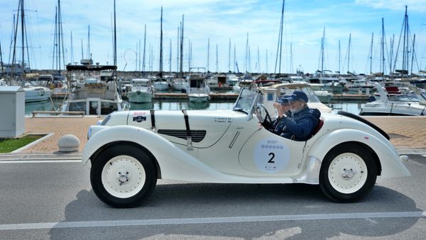 1000 Miglia 2024: Sorrento's Classic Car Charm