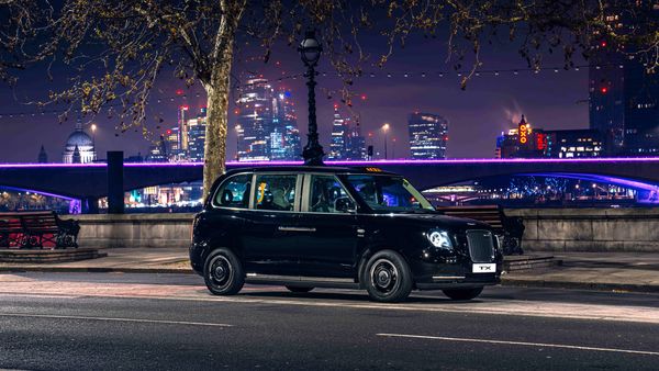 £1500 Boost for Electric Taxi Buyers