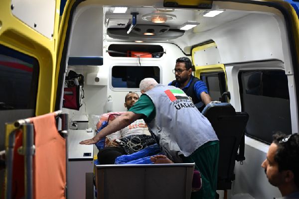 UAE Aids Palestinian Patients