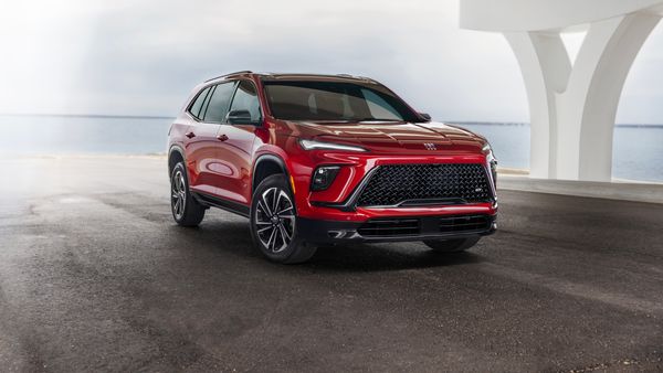 2025 Buick Enclave: Luxury & Tech