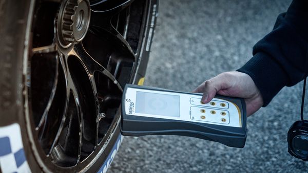 Bugatti Bolide: Peak Track Performance