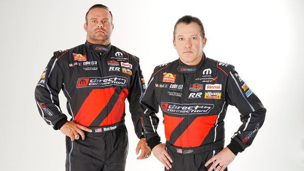 Stewart, Hagan Excel in NHRA Las Vegas Finals