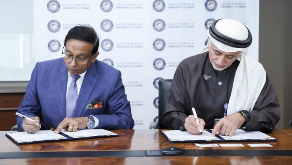Dubai Uni and Hayford Ink Training MOU