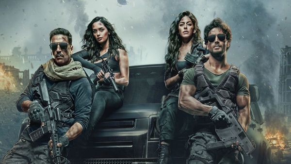 Bollywood Stars at Global Village