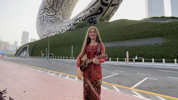 Dee Matahari Shines at EarthSoul Festival