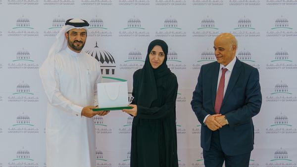 Sharjah Uni Celebrates Academic Excellence