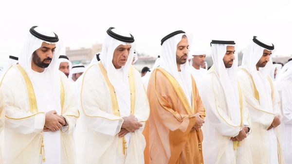 Eid Prayers Led by Sheikh Saud