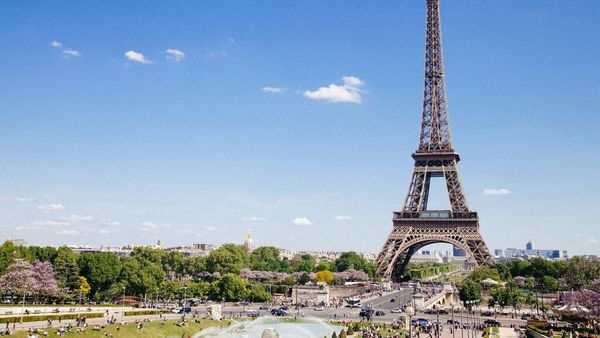 Paris 2024  Iconic Sites Guide