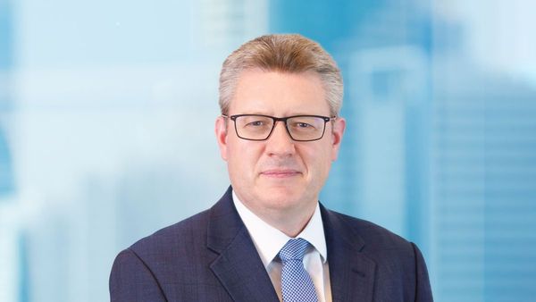 UAE Banks Drive Green Finance Shift