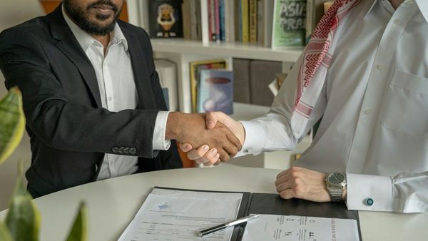 UAE SMEs Penalised for Emiratisation Lapse