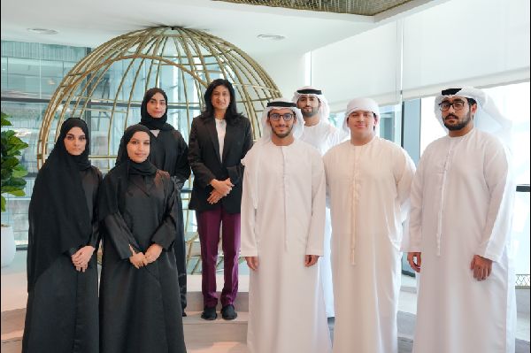 Emirati Youths Join Leadership Program