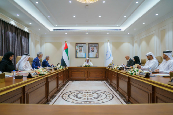 Sharjah Ruler Chairs University Meeting