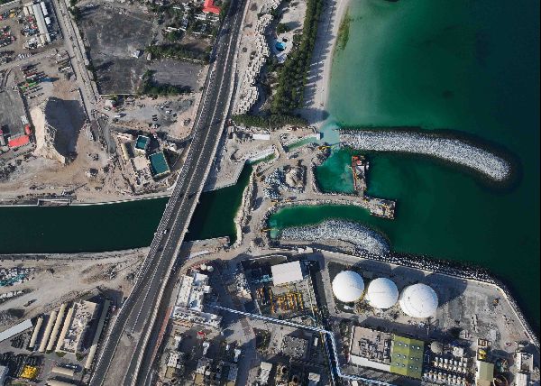 Sharjah's Strategic Water Canal Reviewed