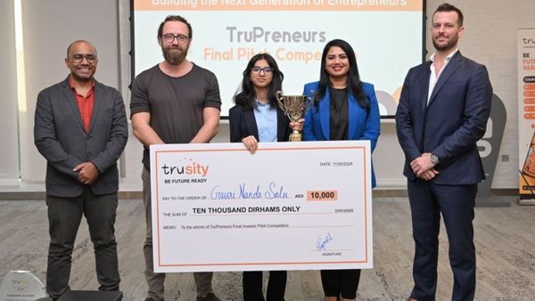 Empowering Dubai s Young Entrepreneurs