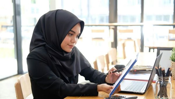 Kuwait Revamps Labor Hiring