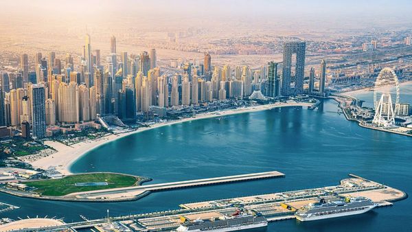 New Beachfront Homes in Dubai