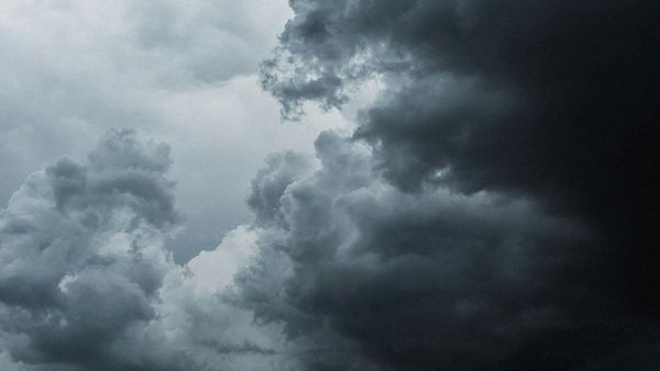 Qatar Weather Alert  Rain  amp amp  Winds