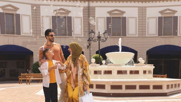 Tourists Drive EU Shopping Boom