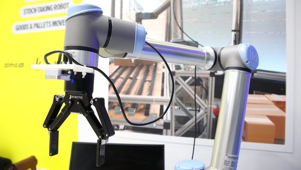 Yango s New Warehouse Robotics