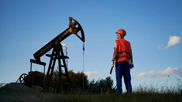 Carlyle s New  945M Mediterranean Oil  amp amp  Gas Firm