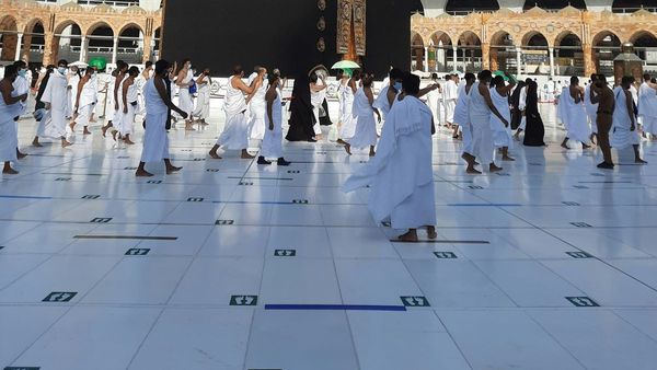 Free Wheelchairs for Umrah in Makkah