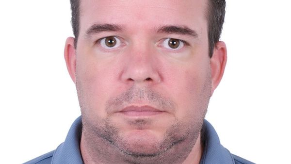 Gold  Oil Prices Fall with Dollar Surge