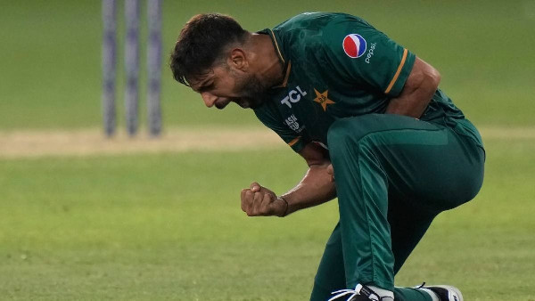 Haris Rauf's Heated Fan Encounter Haris Rauf's Heated Fan Encounter
