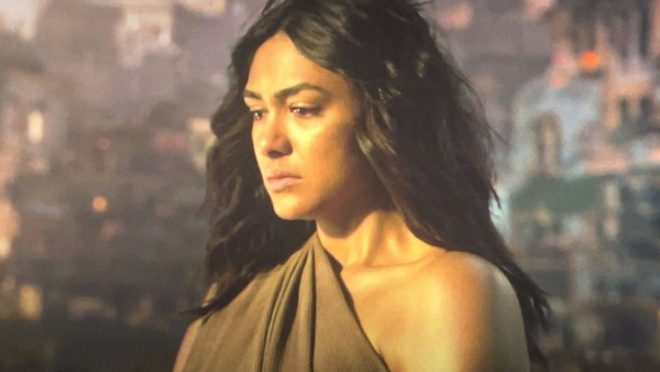 Mrunal Thakur's Cameo Wins Hearts Mrunal Thakur's Cameo Wins Hearts