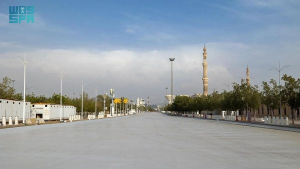 Namira Mosque Area Cooled by 20  C